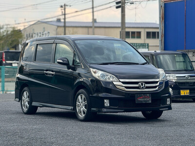 Honda Step Wagon Spada 4WD For Sale