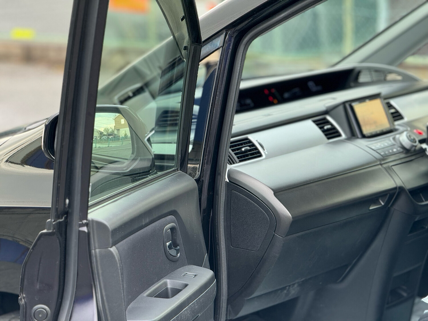 Honda Step Wagon Spada 4WD For Sale