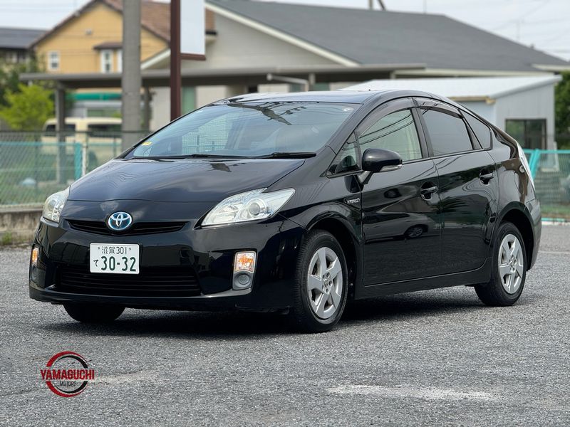 Toyota Prius Hybrid G Grade For Sale