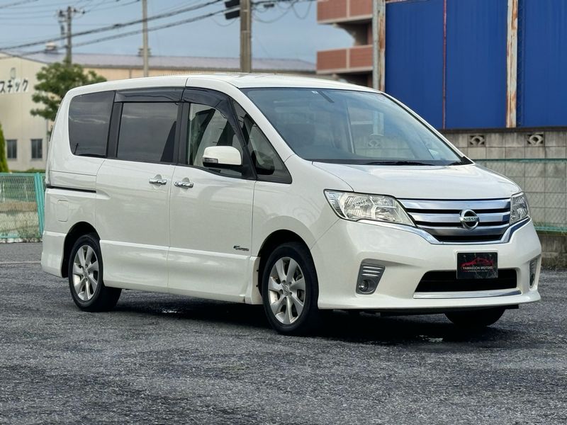 Nissan Serena Hybrid In Wonderful Condition 