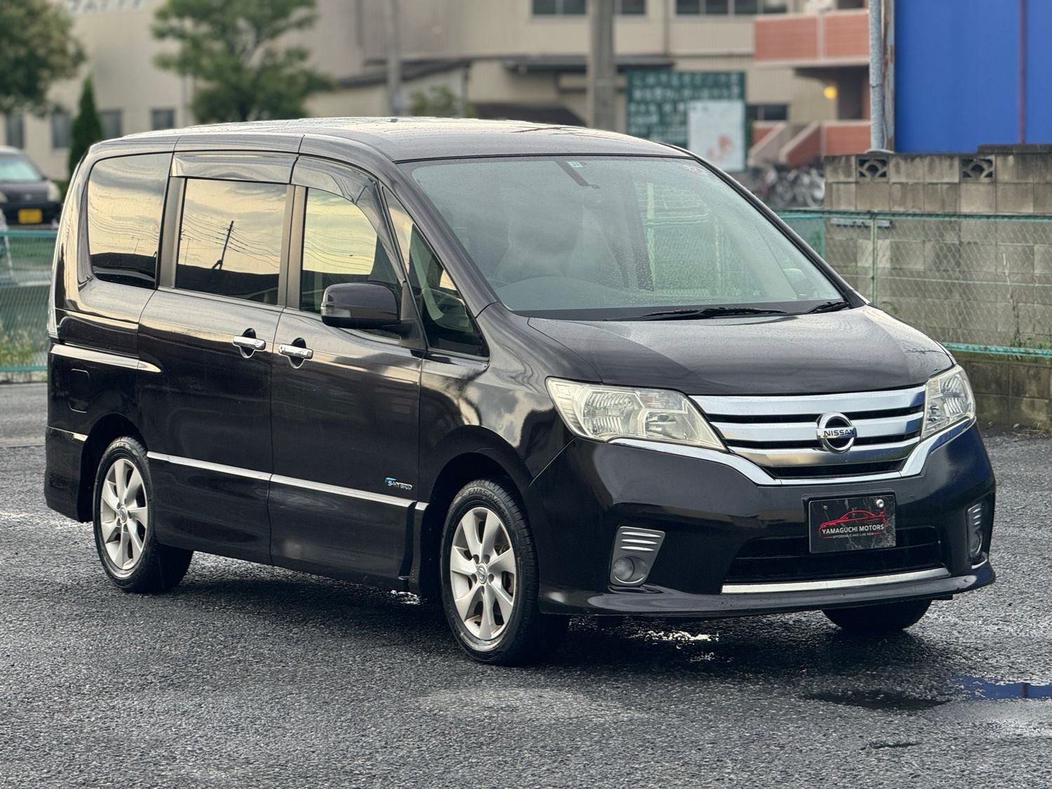 Nissan Serena Hybrid Highway Star for Sale!
