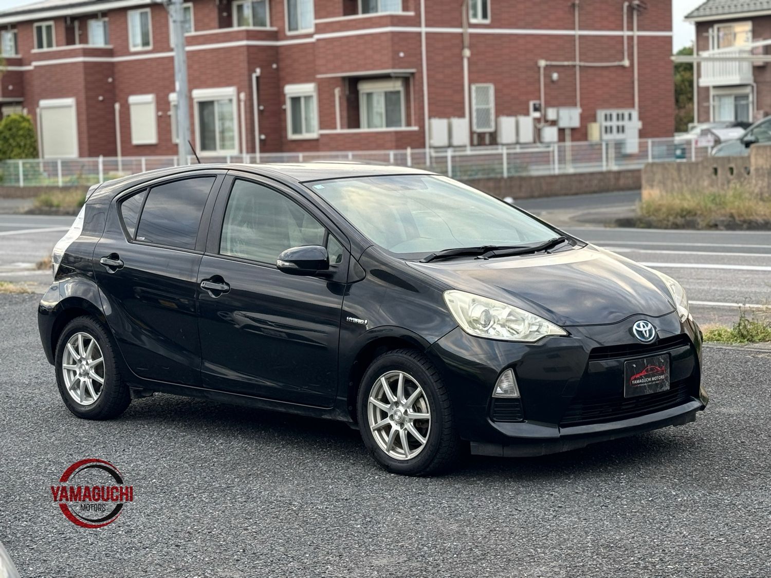 Toyota Aqua Hybrid G Grade For Sale