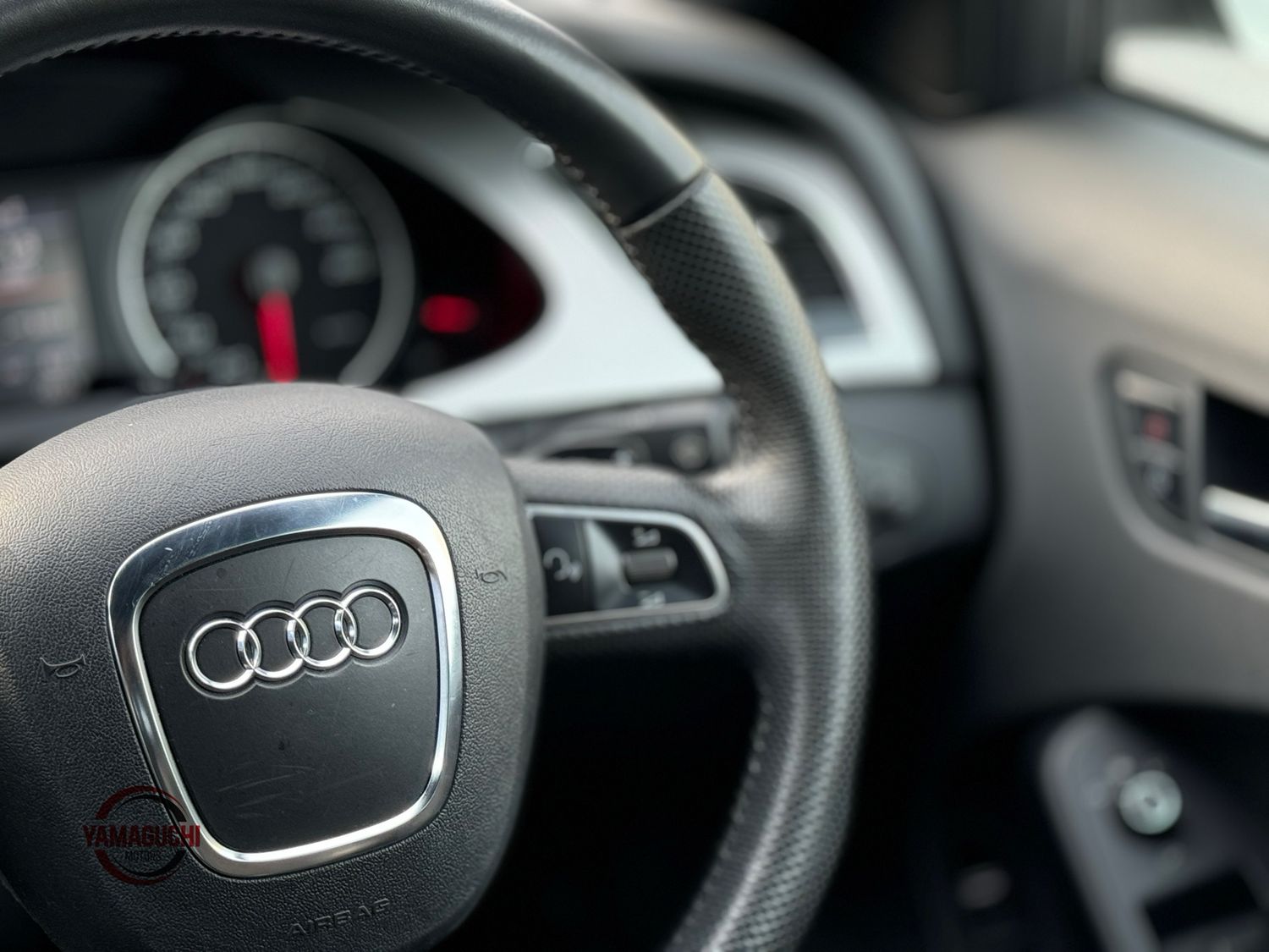 AUDI A4 2.0T QUATTRO SPORTS TYPE 4WD