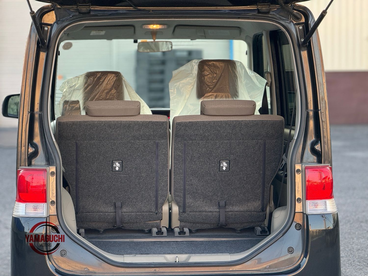 BEAUTIFUL DAIHATSU TANTO WITH ECO IDLE