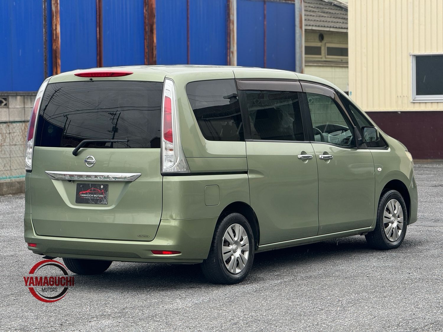 ✨ Nissan Serena 20S Selection for Sale! ✨