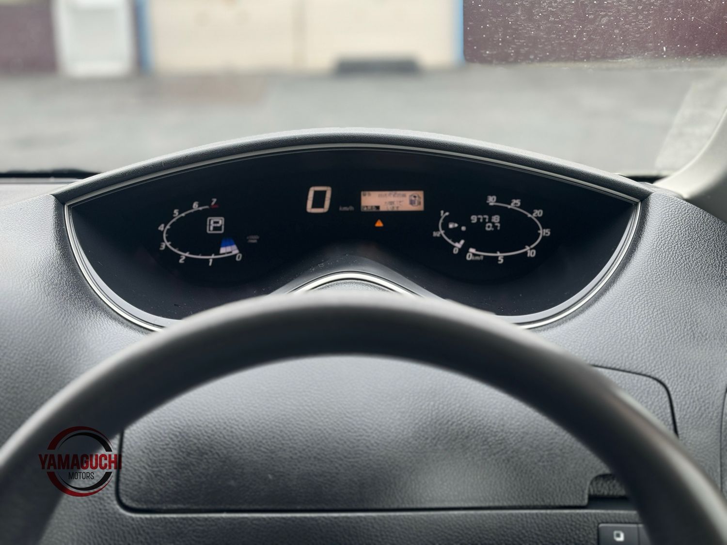 ✨ Nissan Serena 20S Selection for Sale! ✨