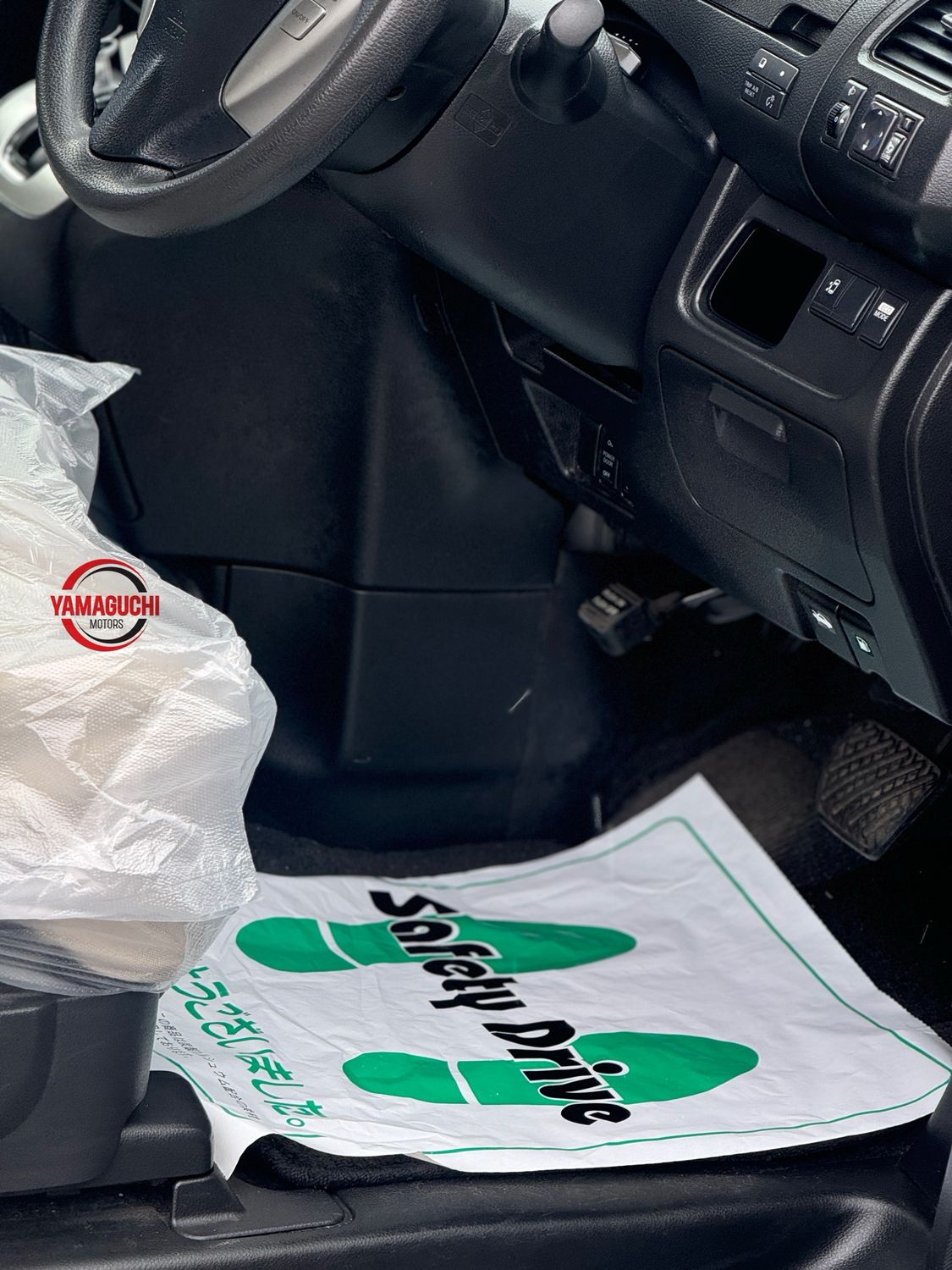 ✨ Nissan Serena 20S Selection for Sale! ✨