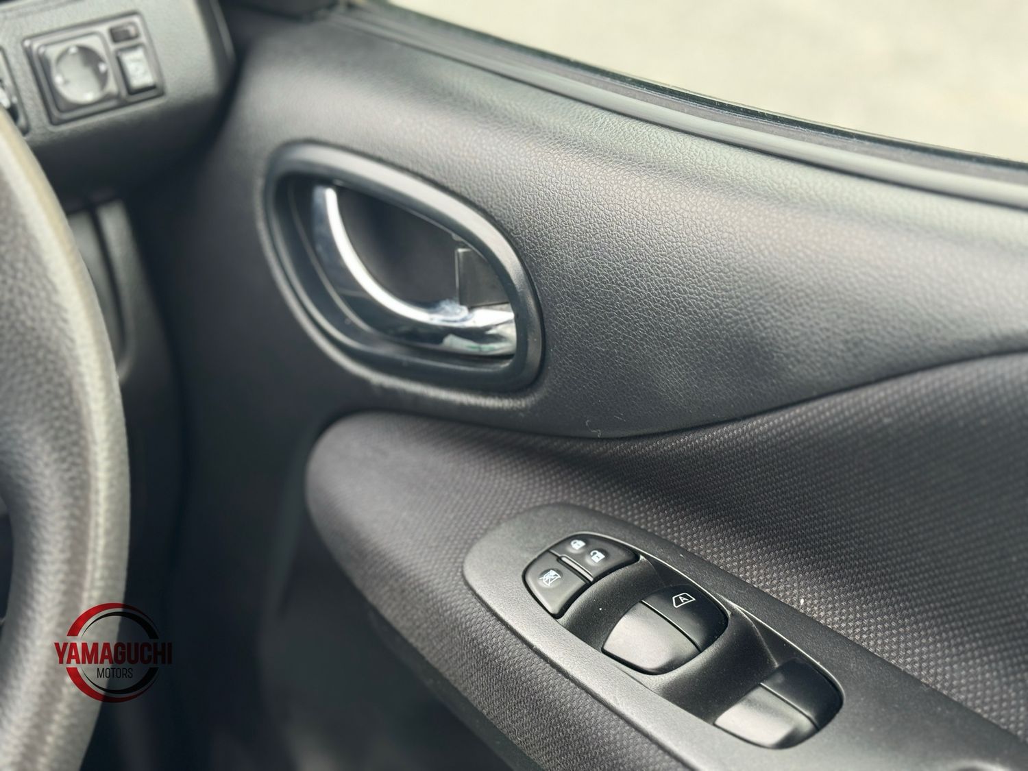 ✨ Nissan Serena 20S Selection for Sale! ✨