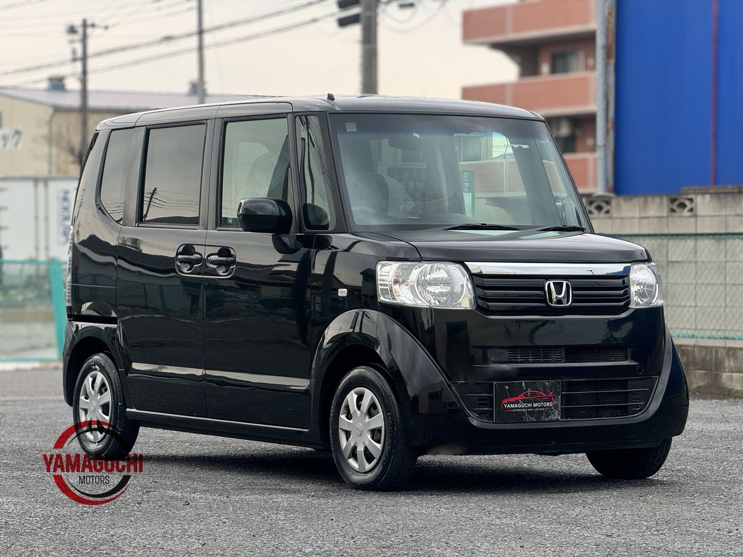 BEAUTIFUL HONDA N-BOX G GRADE WITH ECO IDLE FOR SALE