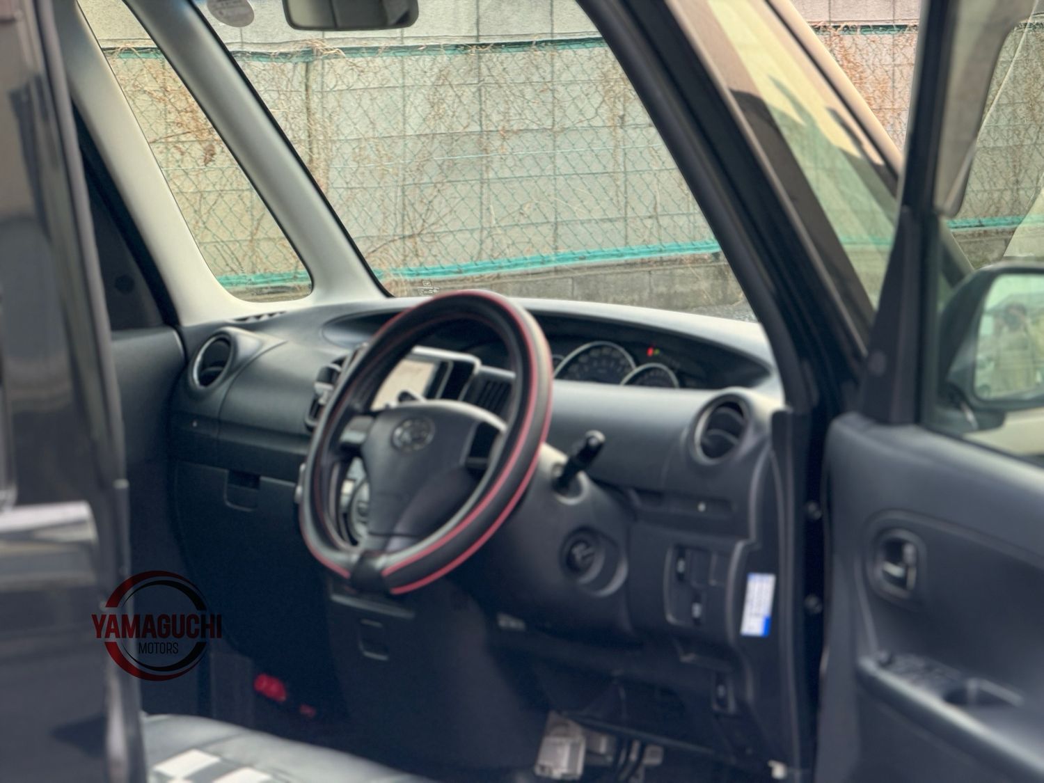 Daihatsu Tanto Eco Idle 4WD For Sale