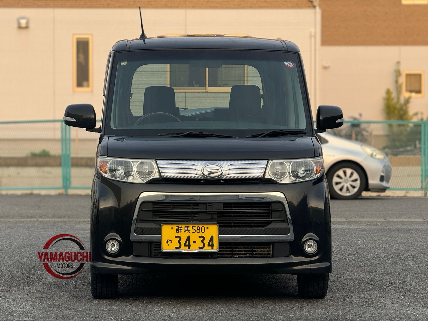 Daihatsu Tanto Eco Idle 4WD For Sale