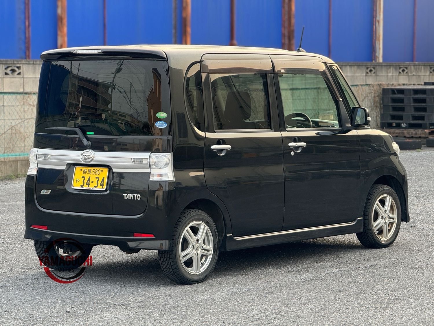 Daihatsu Tanto Eco Idle 4WD For Sale