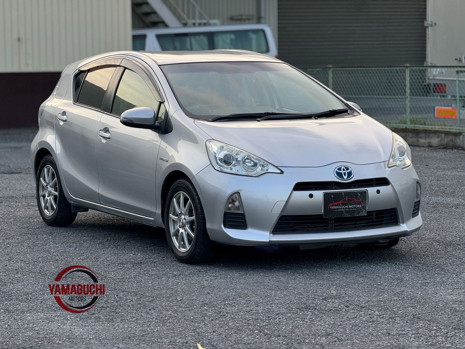 Beautiful 2013 Toyota Aqua Hybrid G Grade For Sale