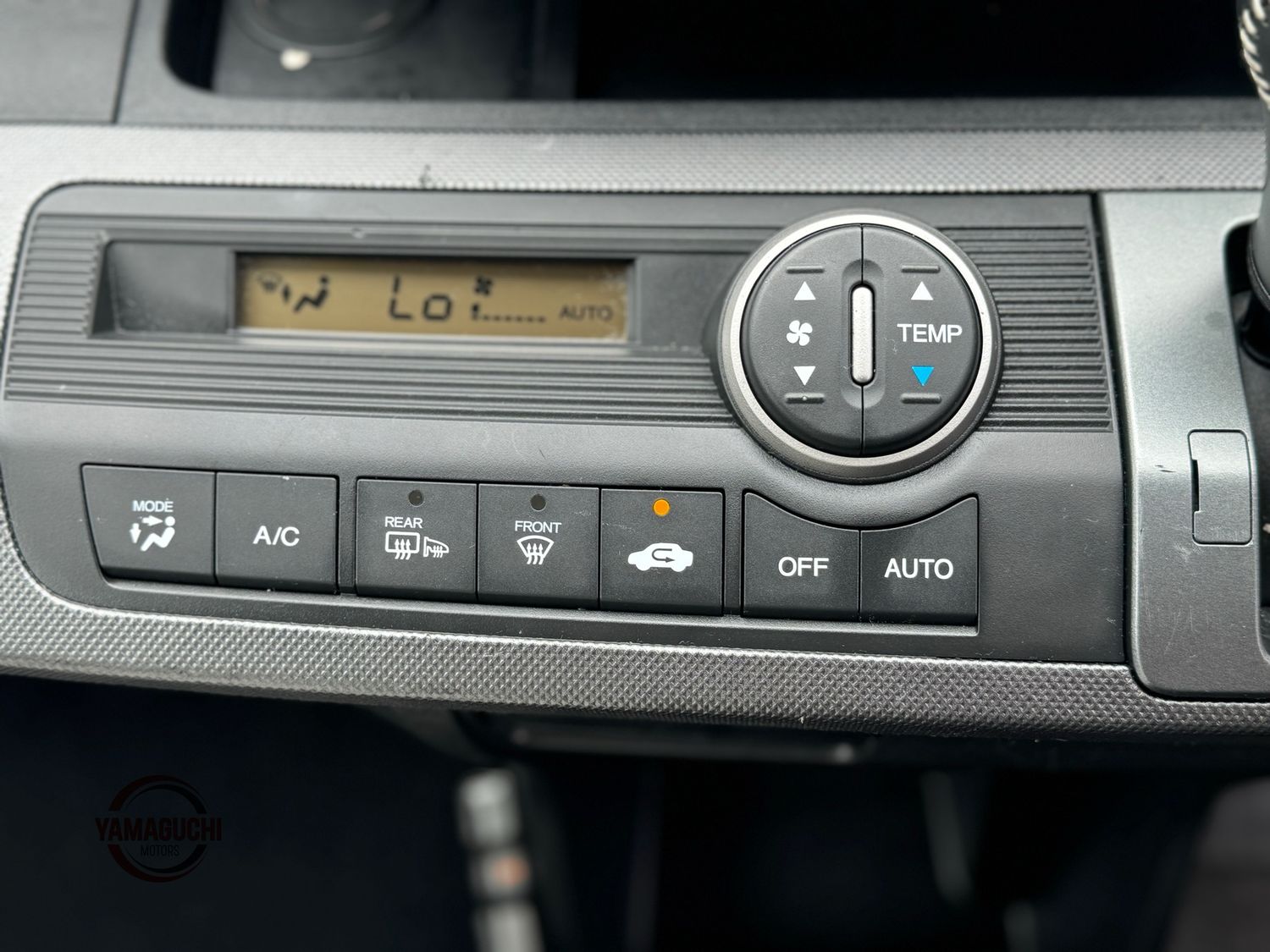 Beautiful Honda Freed GL Package For Sale