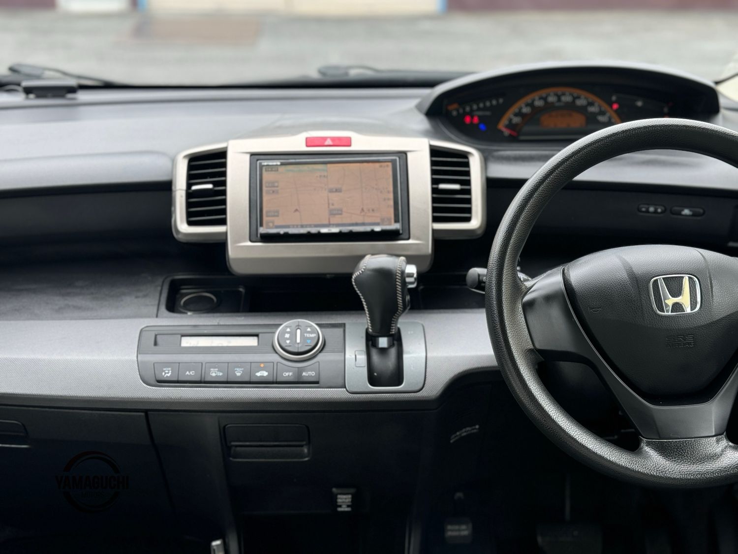 Honda Freed GL Package 8 Seater Family Car For Sale