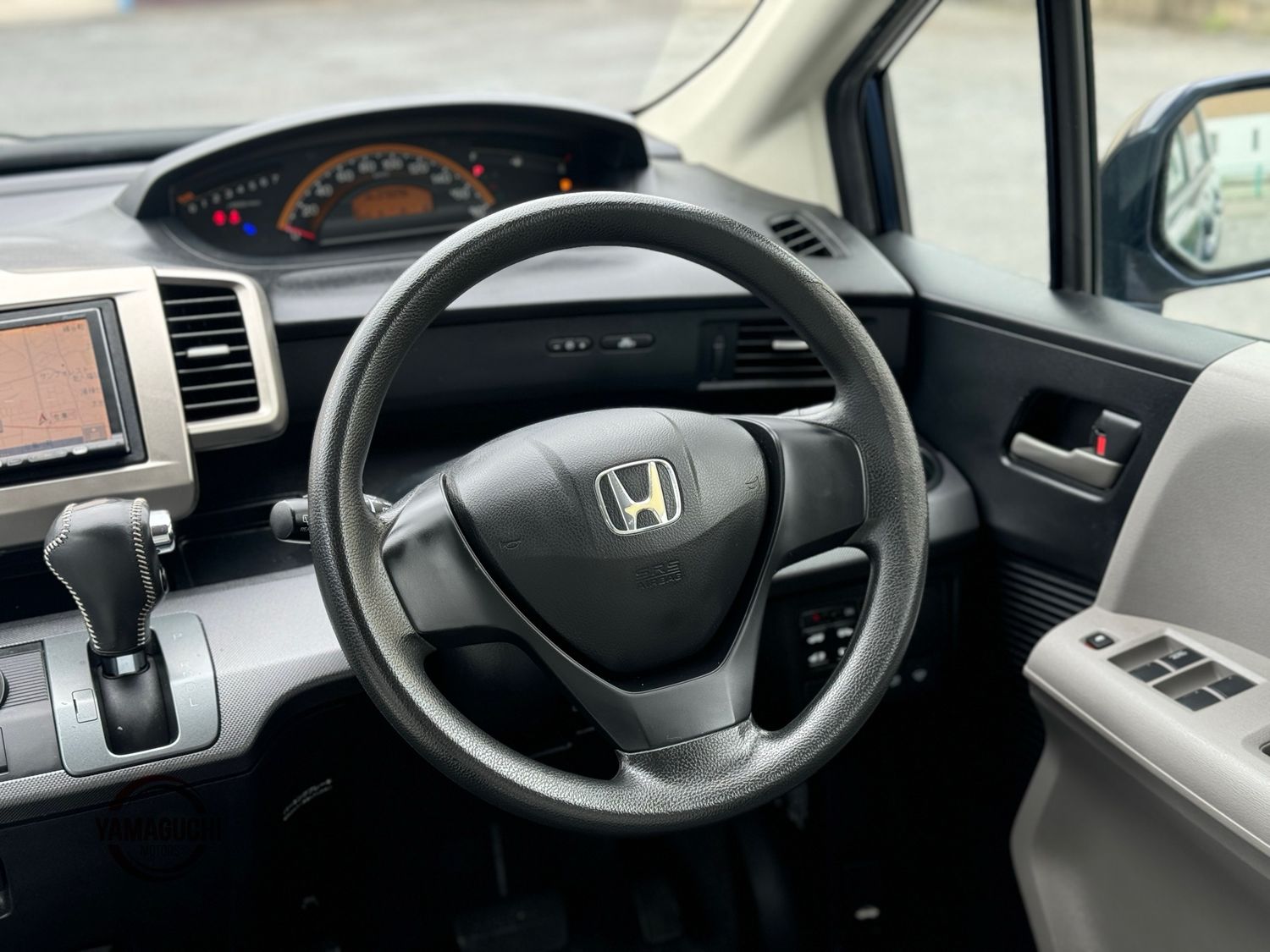 Honda Freed GL Package 8 Seater Family Car For Sale