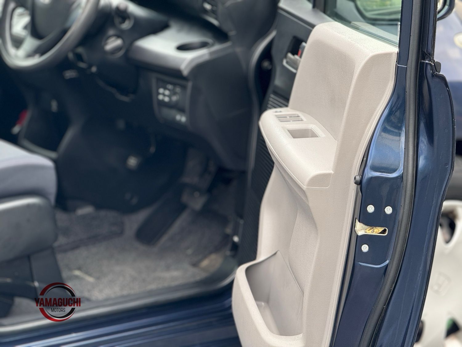 Honda Freed GL Package 8 Seater Family Car For Sale