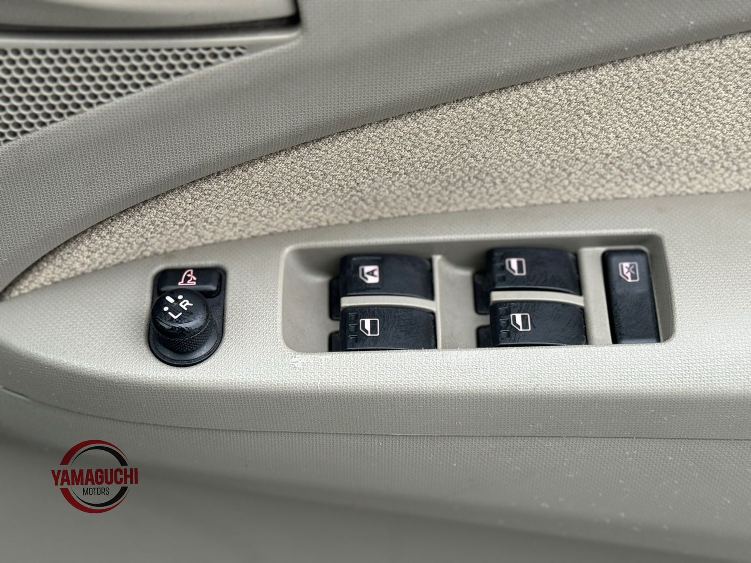 Beautiful Daihatsu Move Eco Idle 2015 Model L_SA Selection 4WD For Sale