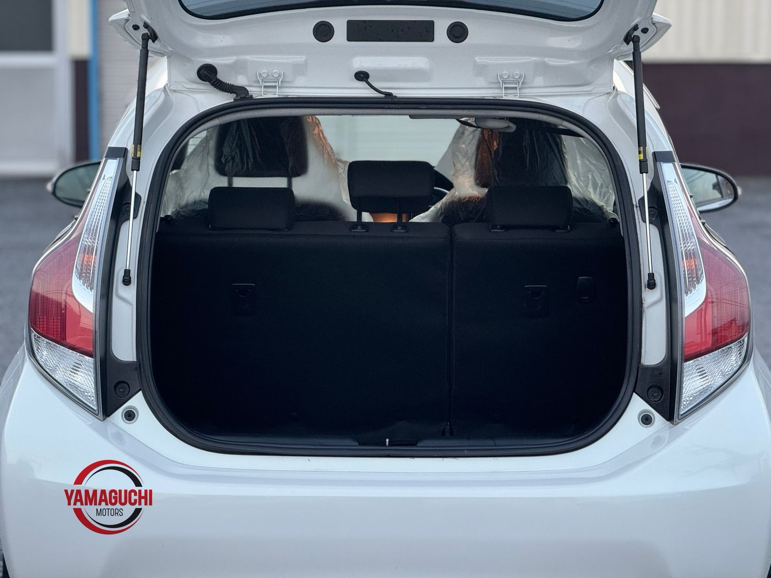 Beautiful Toyota Aqua G Grade 2017 Model For Sale