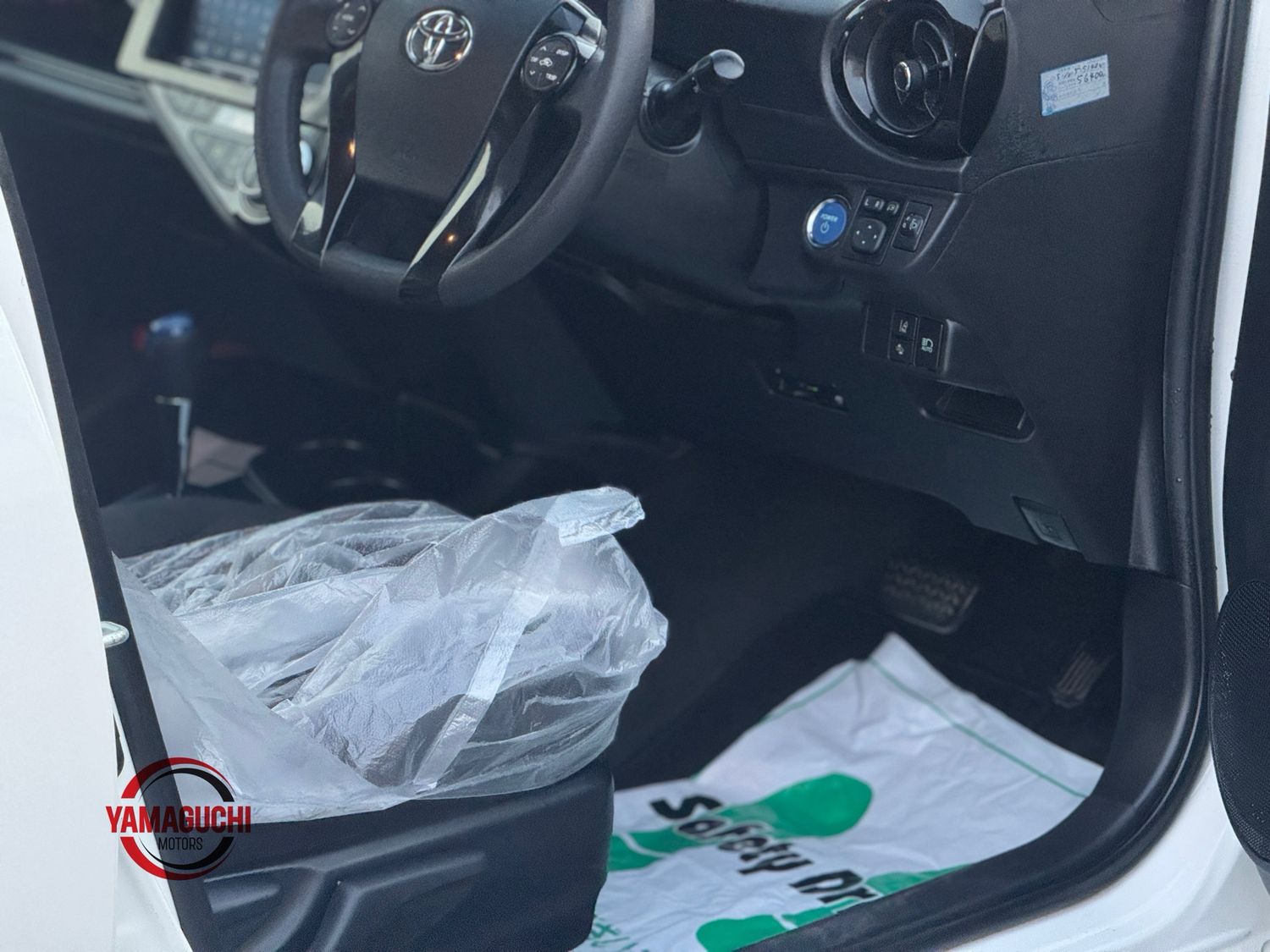 Beautiful Toyota Aqua G Grade 2017 Model For Sale