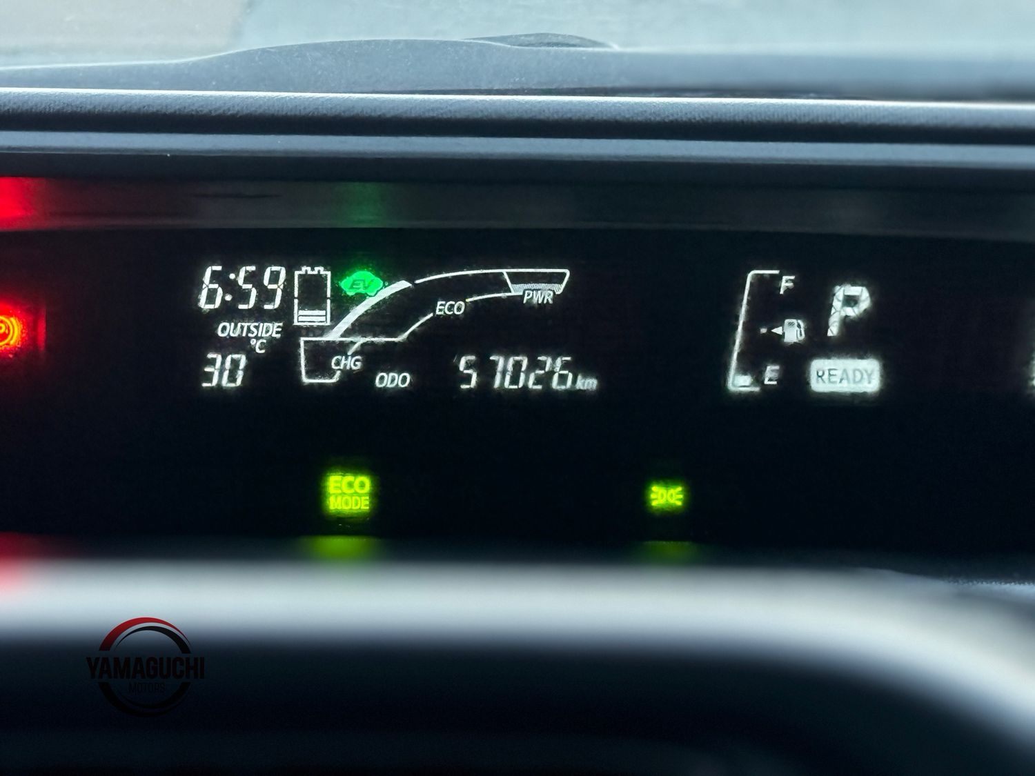 Beautiful Toyota Aqua G Grade 2017 Model For Sale