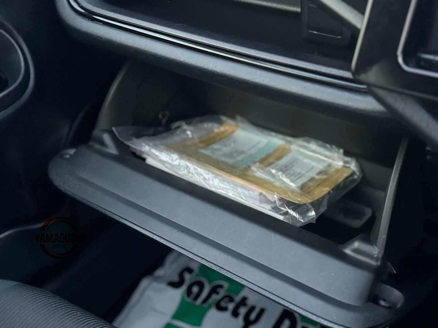 Beautiful Toyota Aqua G Grade 2017 Model For Sale