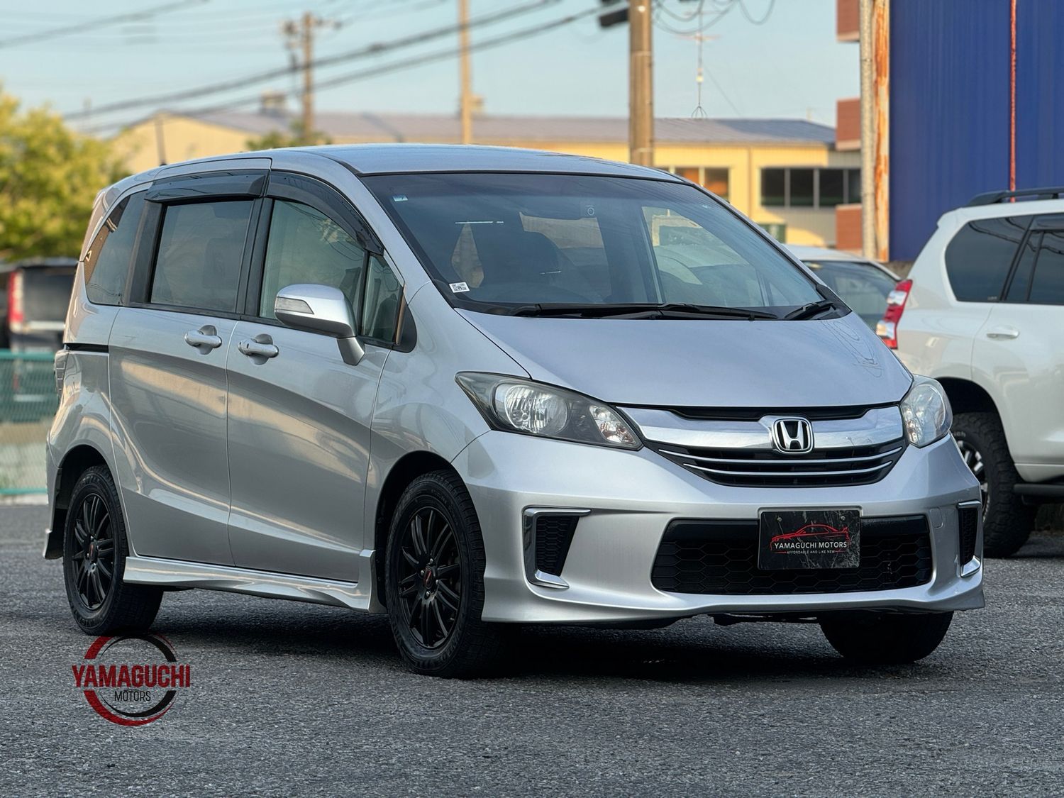 Beautiful Honda Freed 2014 Model Just 53,000 km Milage 