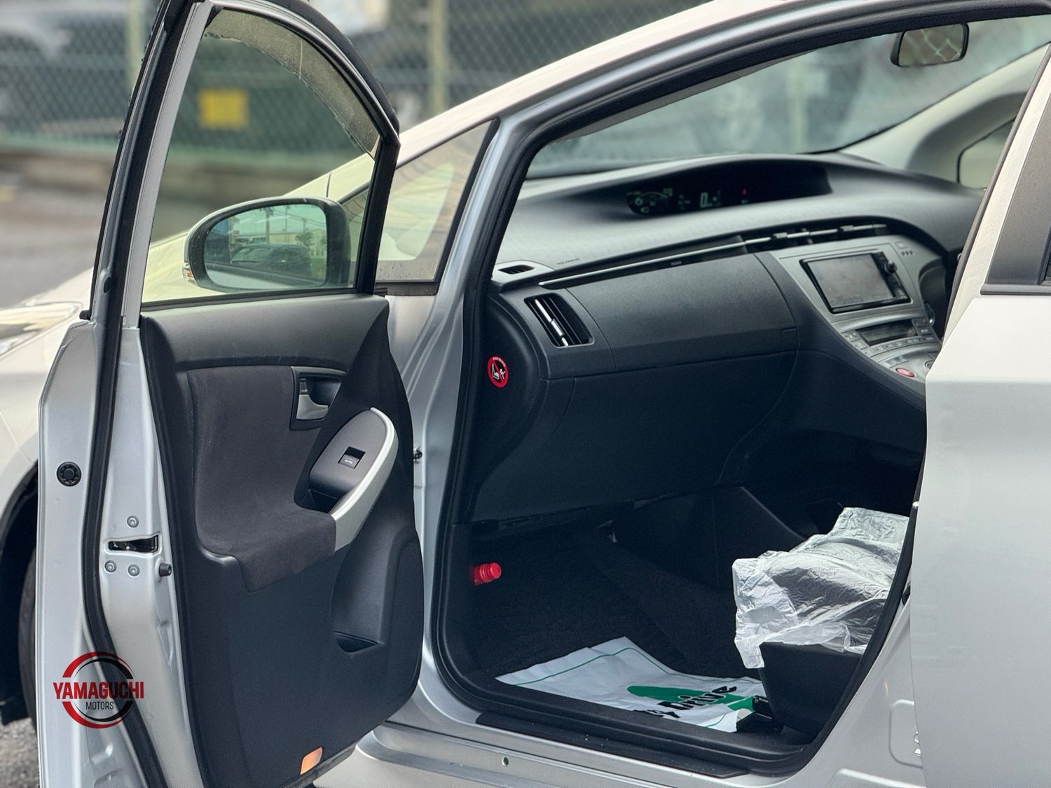 Toyota Prius Hybrid 2014 Model G Grade Edition For Sale