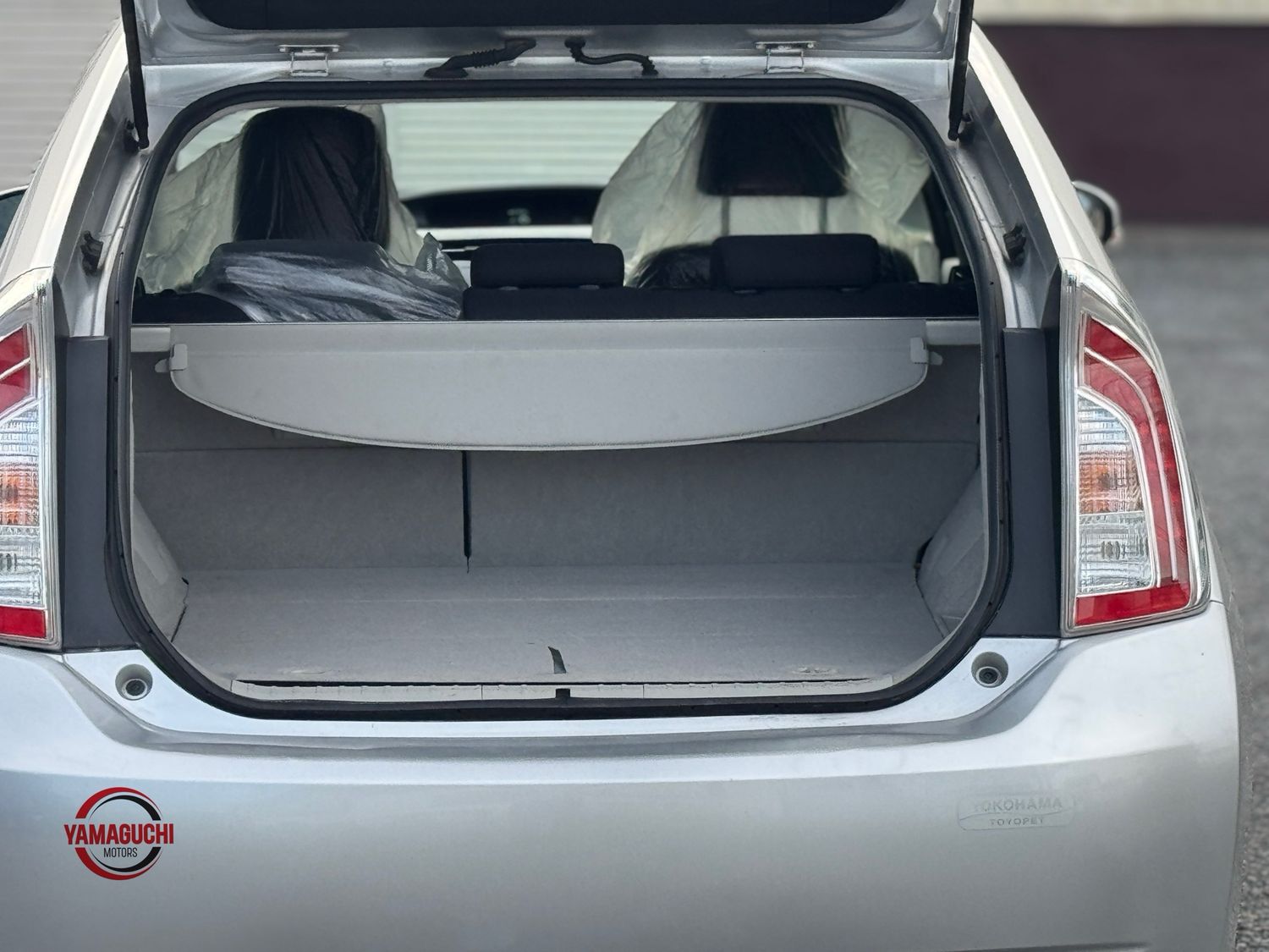 Toyota Prius Hybrid 2014 Model G Grade Edition For Sale