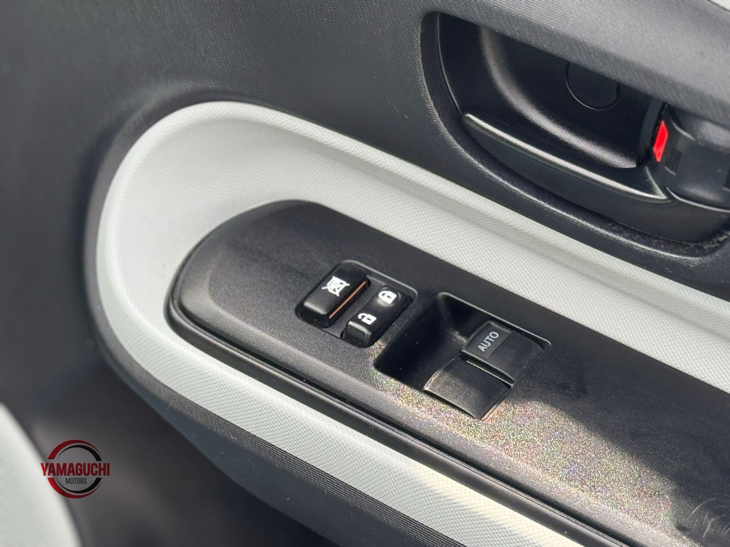 Toyota Aqua Hybrid G Grade Edition For Sale In Just 520,000¥