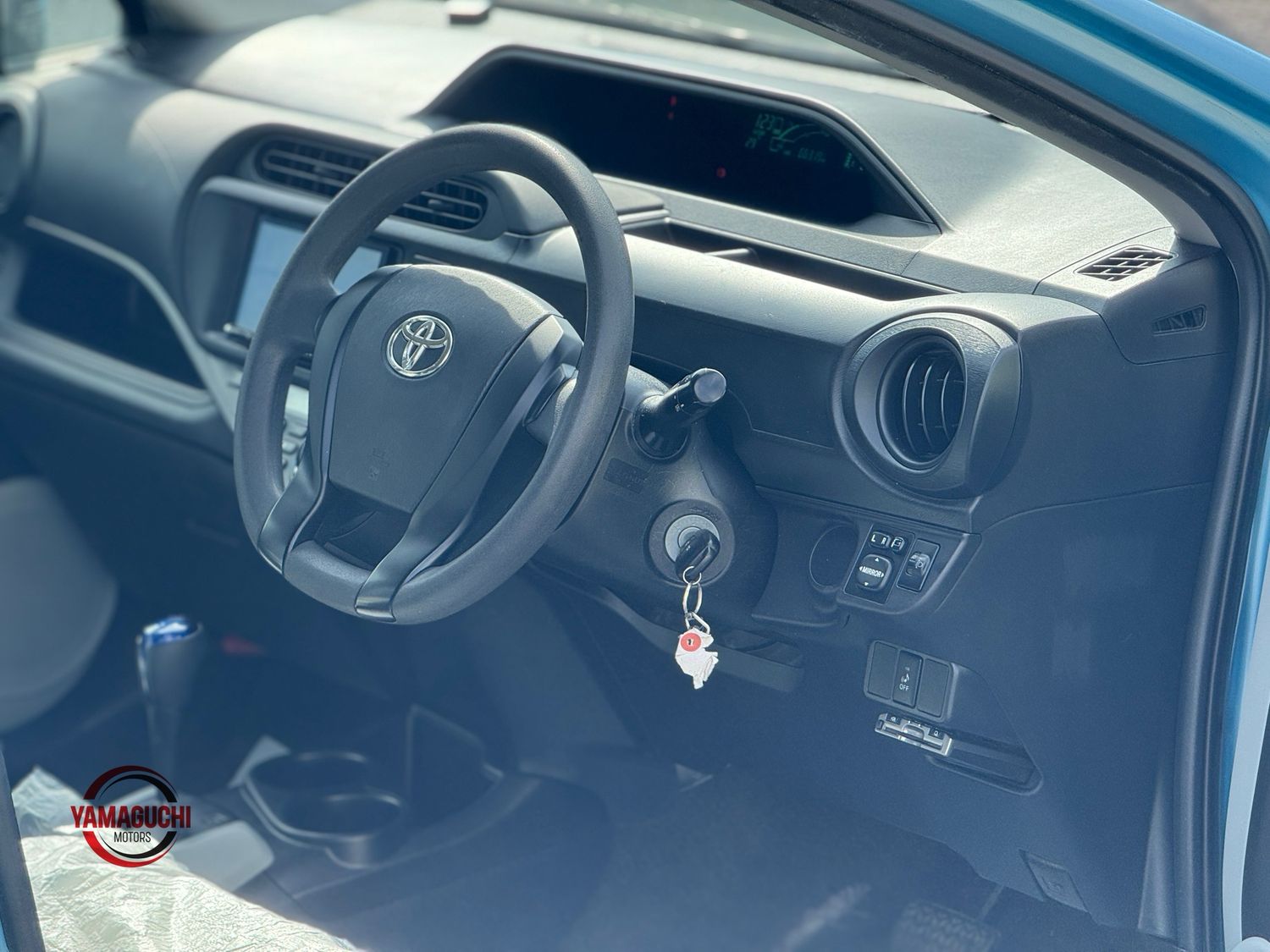 Toyota Aqua Hybrid G Grade Edition For Sale In Just 520,000¥