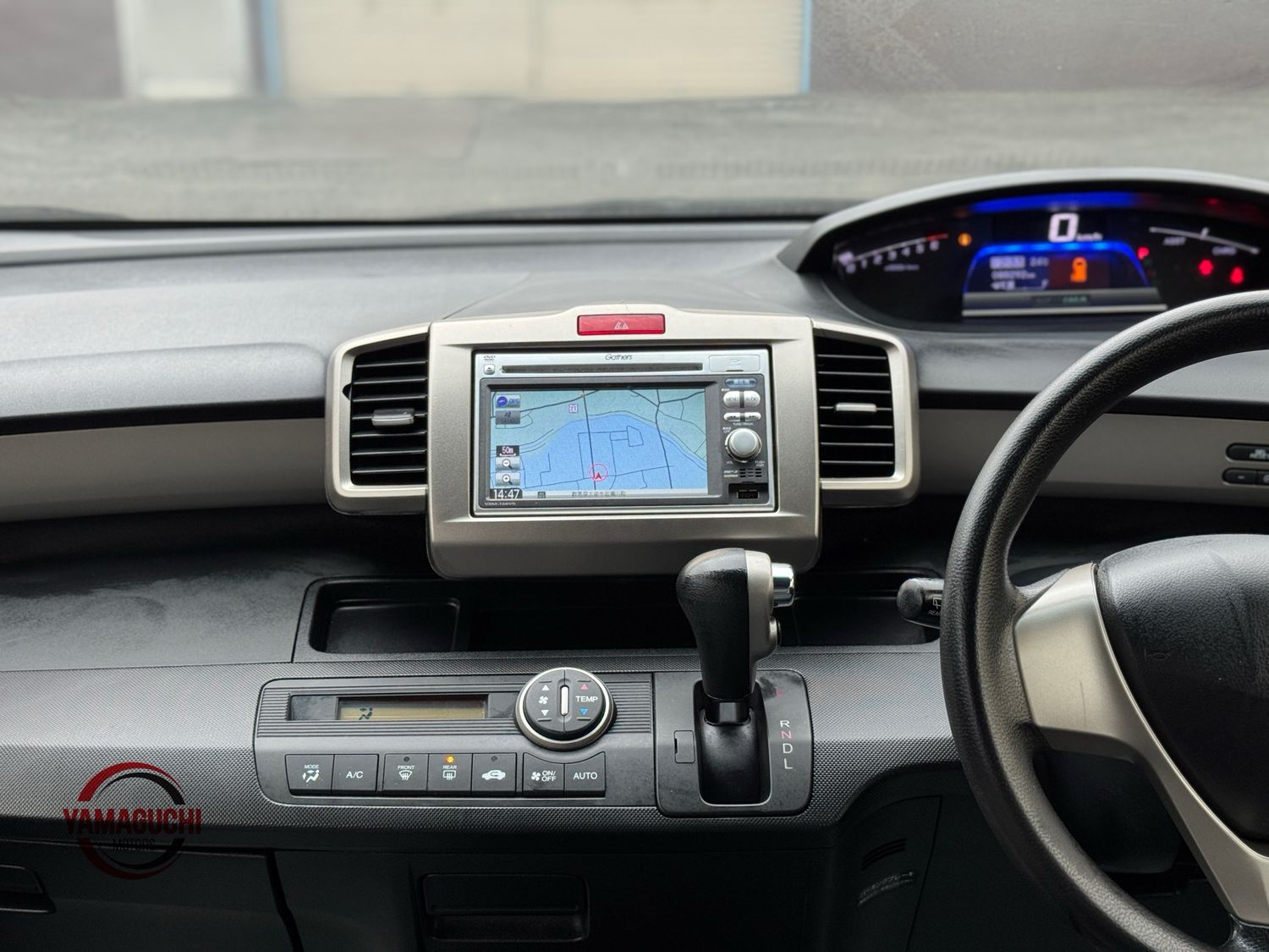 ✨ 2014 Honda Freed Spike Hybrid – Compact 5-Seater MPV ✨