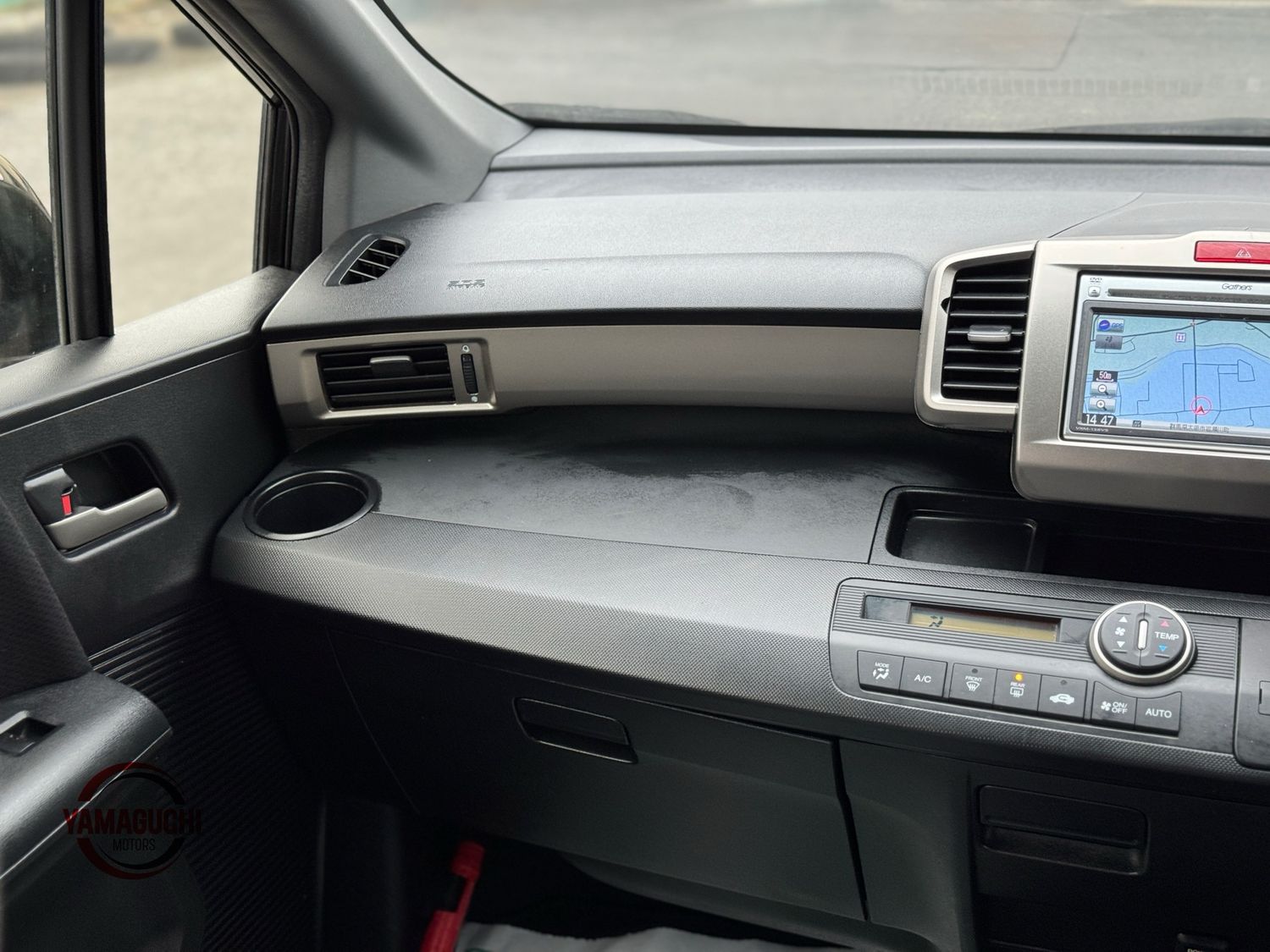 ✨ 2014 Honda Freed Spike Hybrid – Compact 5-Seater MPV ✨