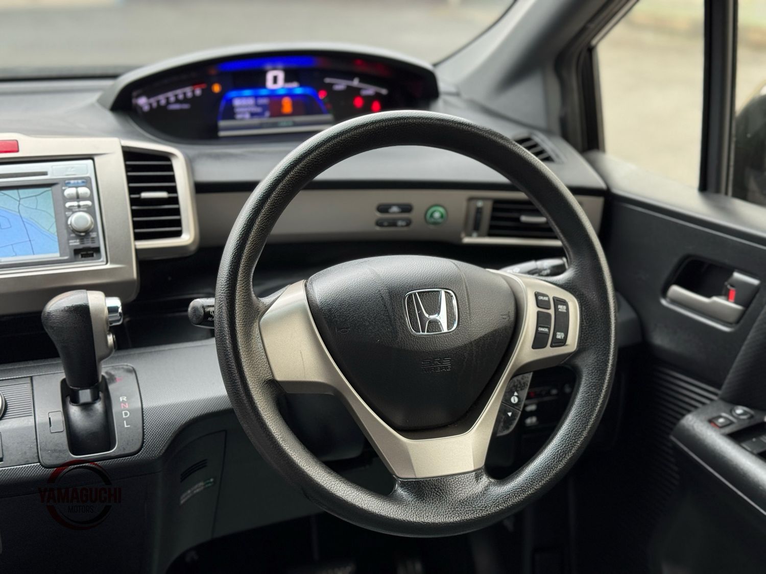 ✨ 2014 Honda Freed Spike Hybrid – Compact 5-Seater MPV ✨