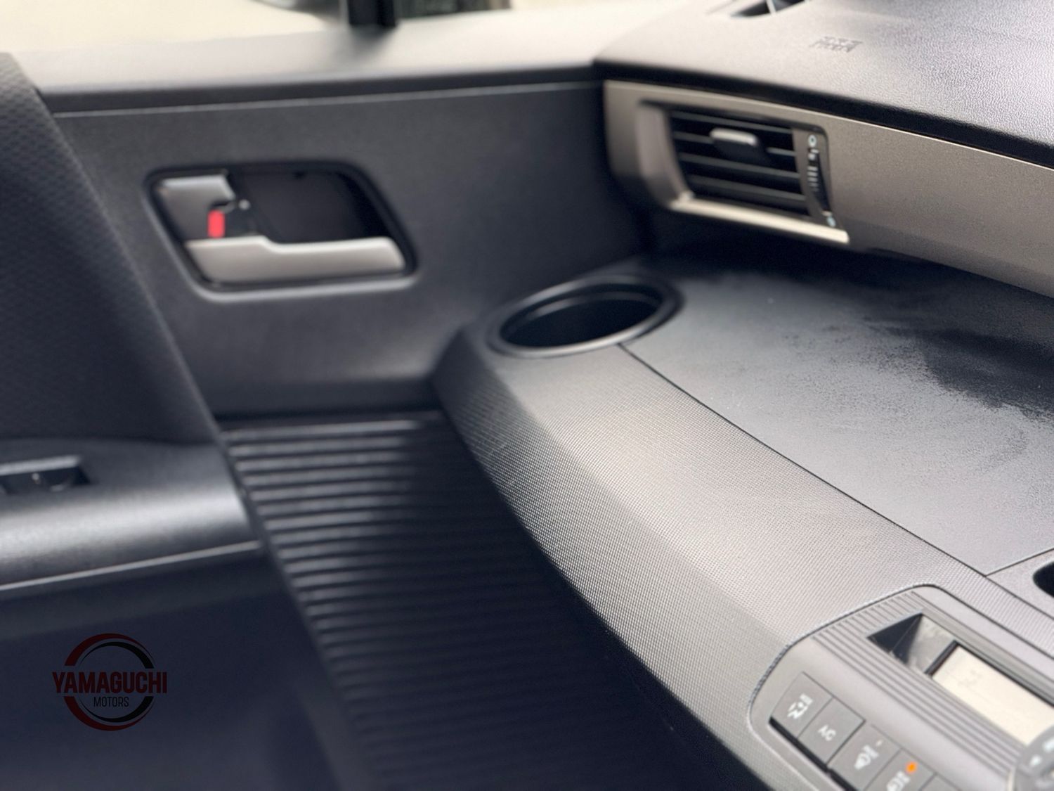 ✨ 2014 Honda Freed Spike Hybrid – Compact 5-Seater MPV ✨