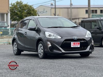 🌟 2016 Toyota Aqua Hybrid – Premium Grey Edition