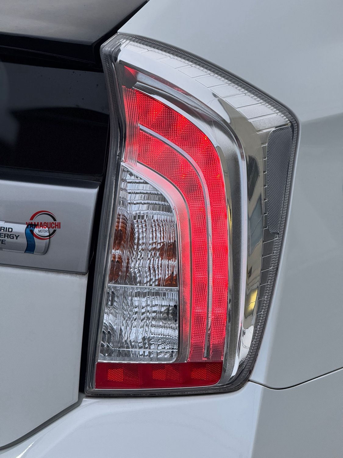 🎌 ✨ TOYOTA PRIUS PHV PLUG-IN HYBRID – PREMIUM FULL DESCRIPTION ✨