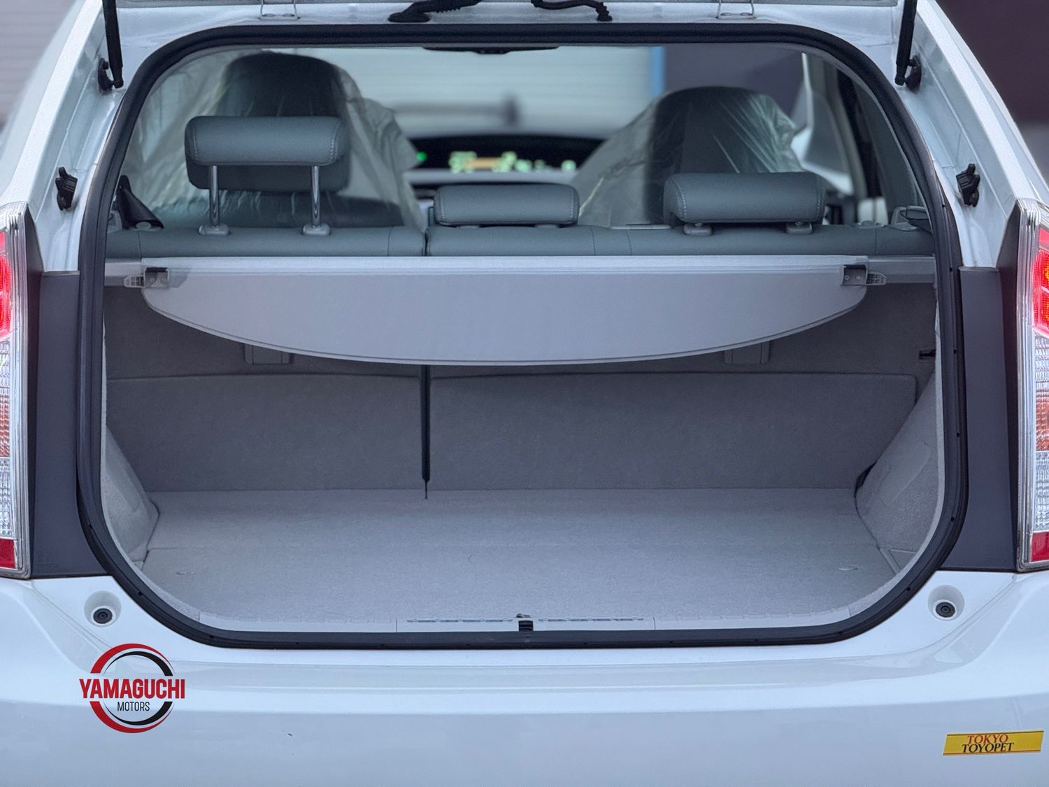 🎌 ✨ TOYOTA PRIUS PHV PLUG-IN HYBRID – PREMIUM FULL DESCRIPTION ✨