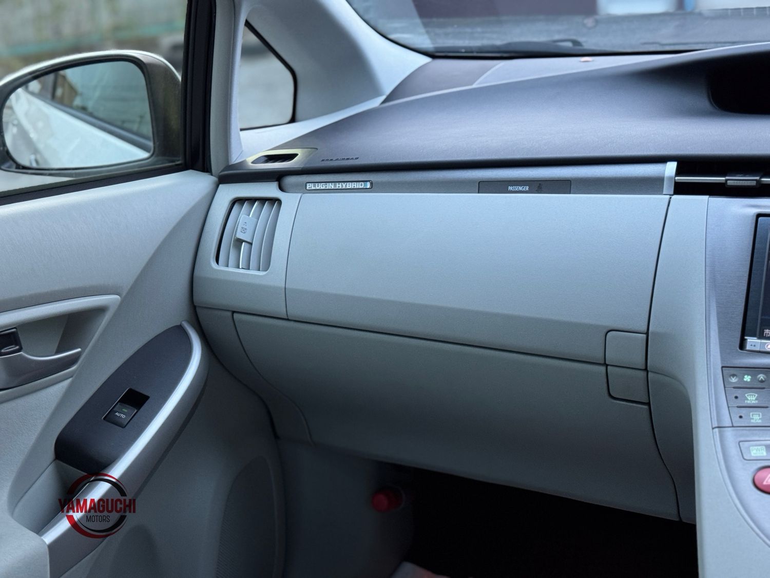 🎌 ✨ TOYOTA PRIUS PHV PLUG-IN HYBRID – PREMIUM FULL DESCRIPTION ✨