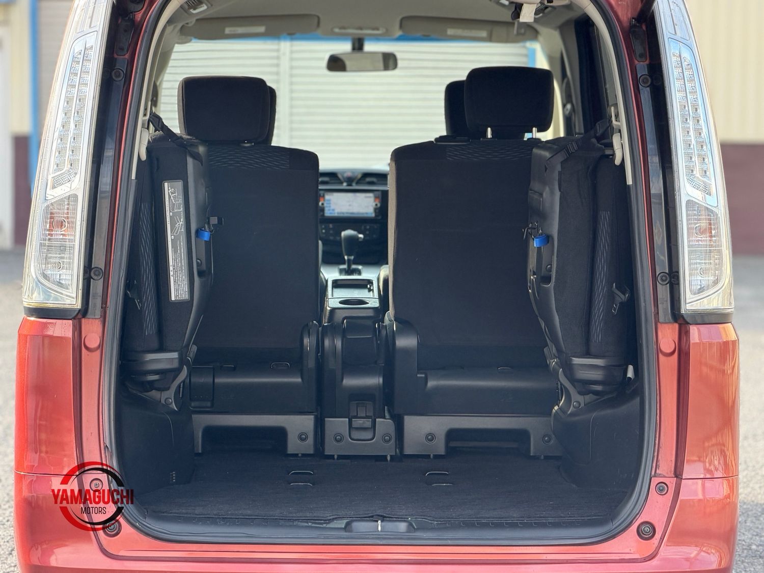 Stunning 2015 Nissan Serena 4wd