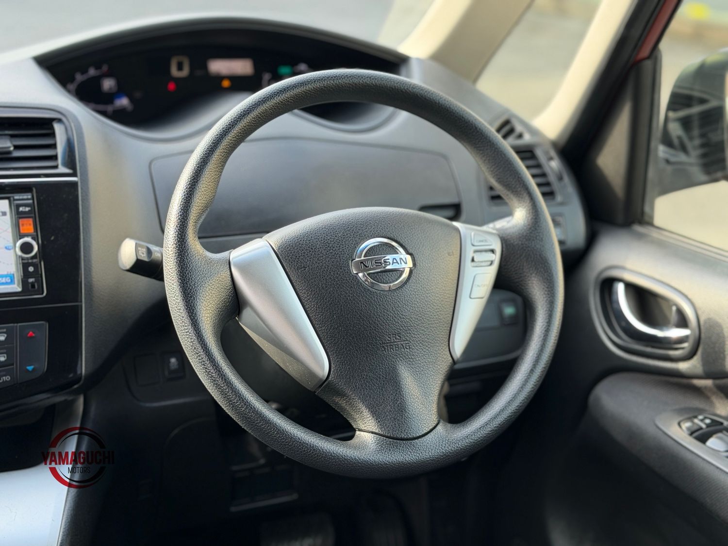 Stunning 2015 Nissan Serena 4wd