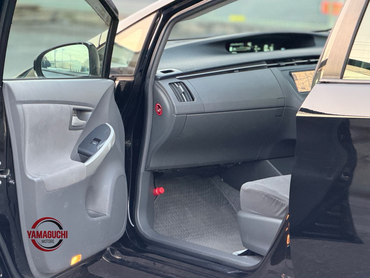 Beautiful Toyota Prius Hybrid In Black Colour 