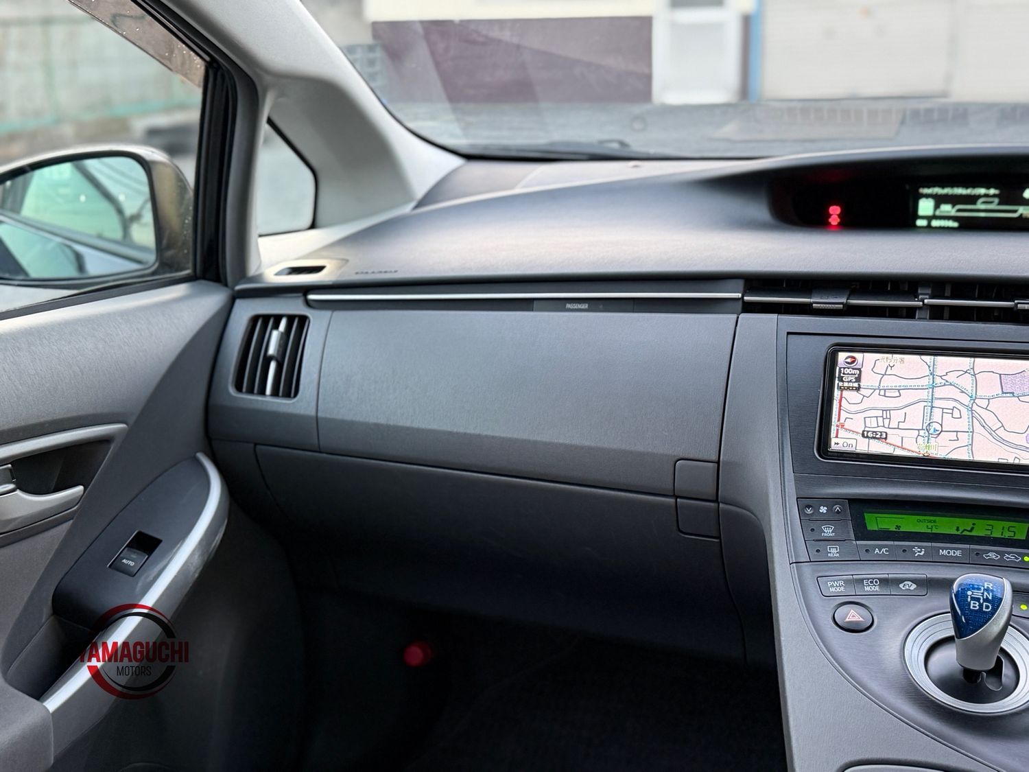 Beautiful Toyota Prius Hybrid In Black Colour 