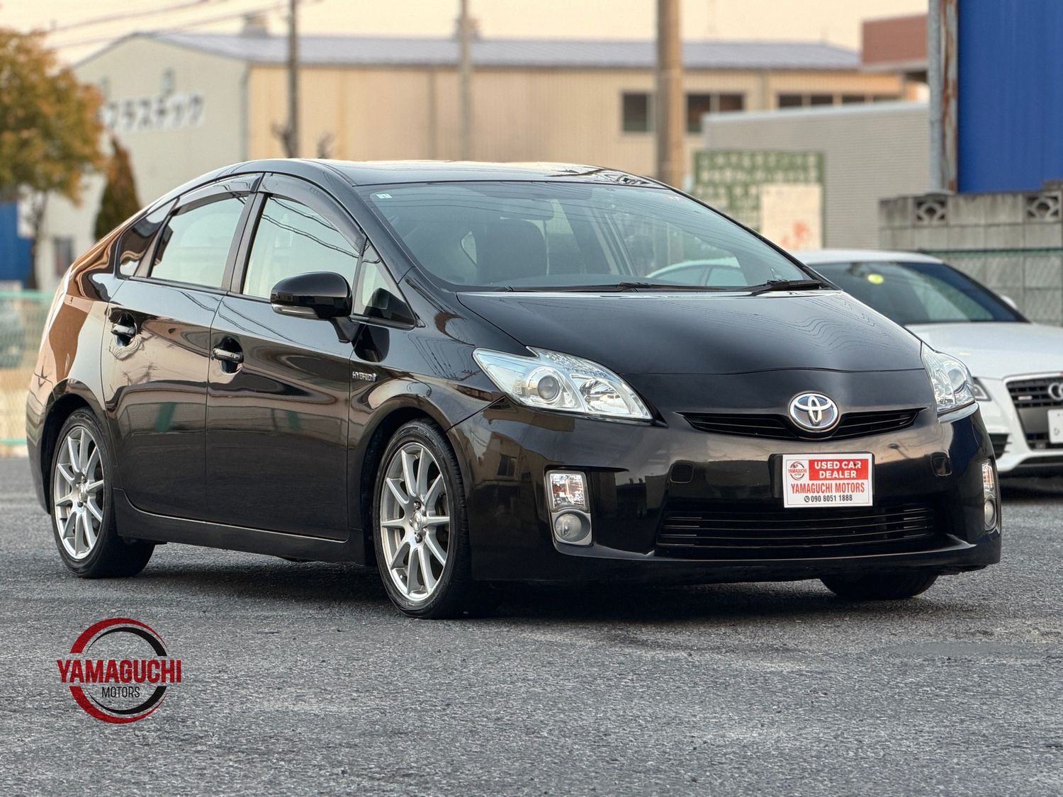 Beautiful Toyota Prius Hybrid In Black Colour 