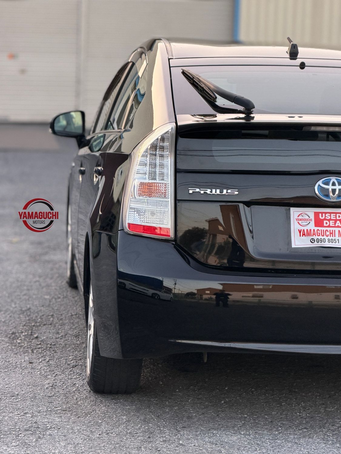 Beautiful Toyota Prius Hybrid In Black Colour 