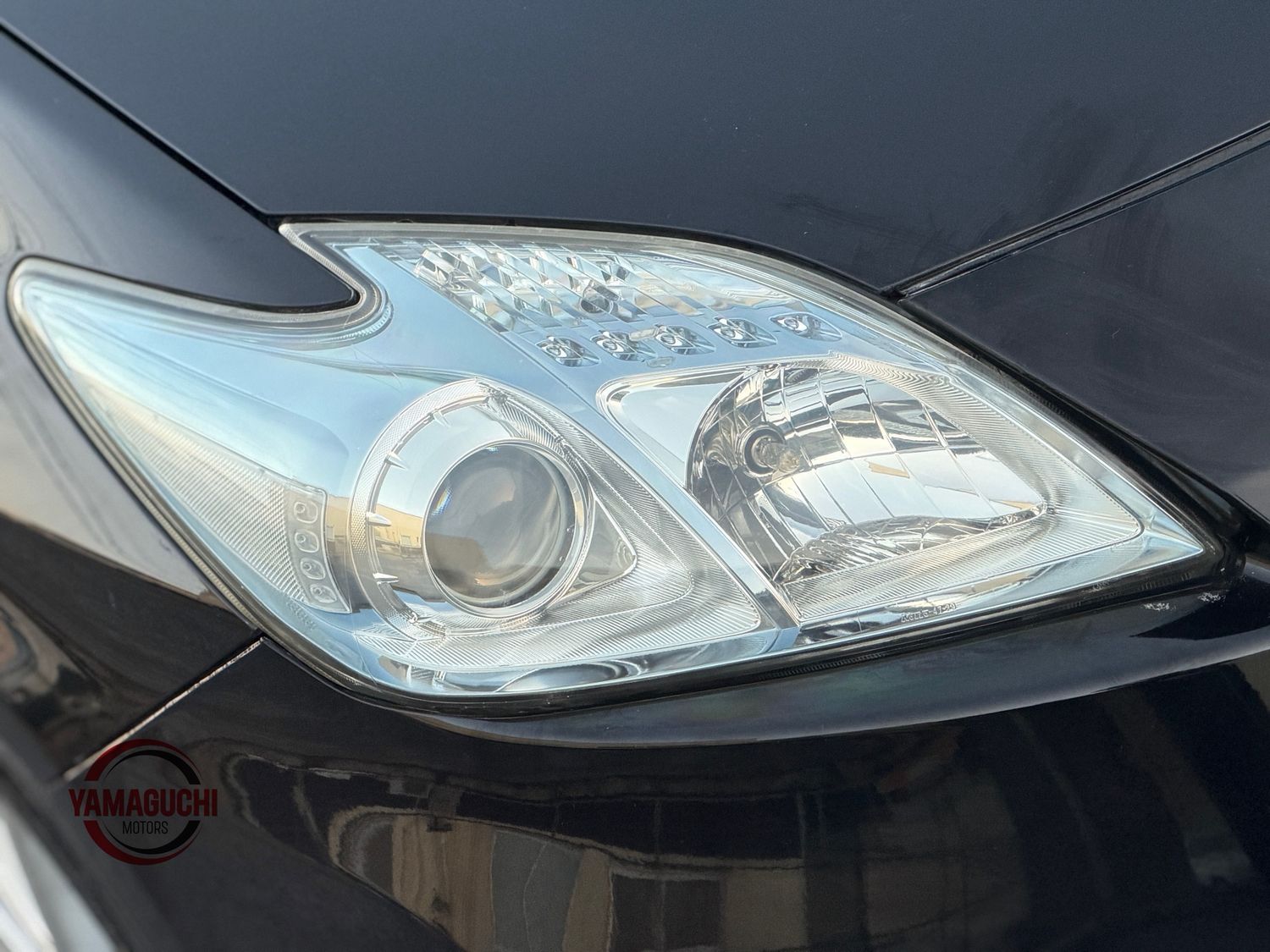 Beautiful Toyota Prius Hybrid In Black Colour 