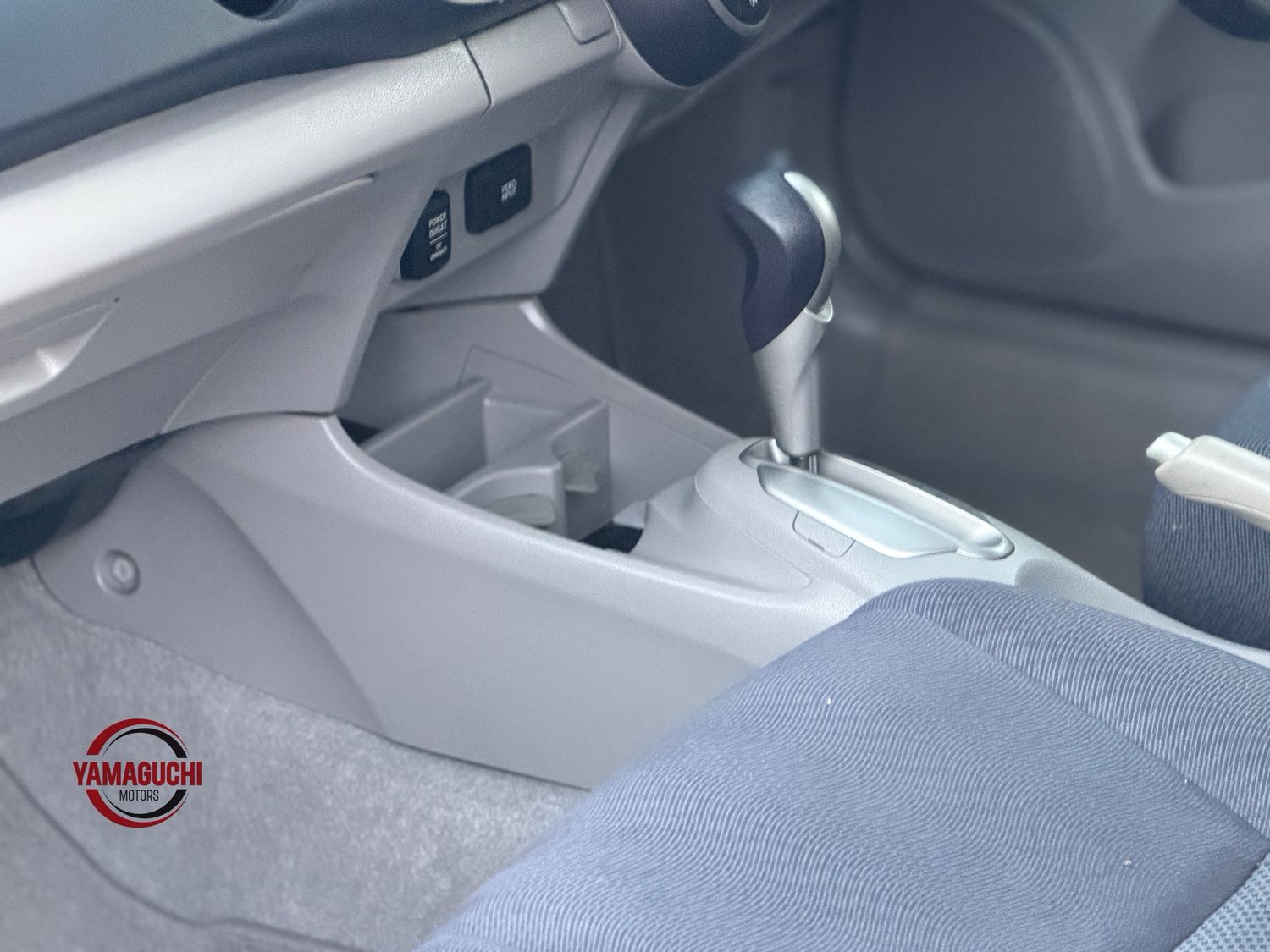 Honda Insight Hybrid G Grade