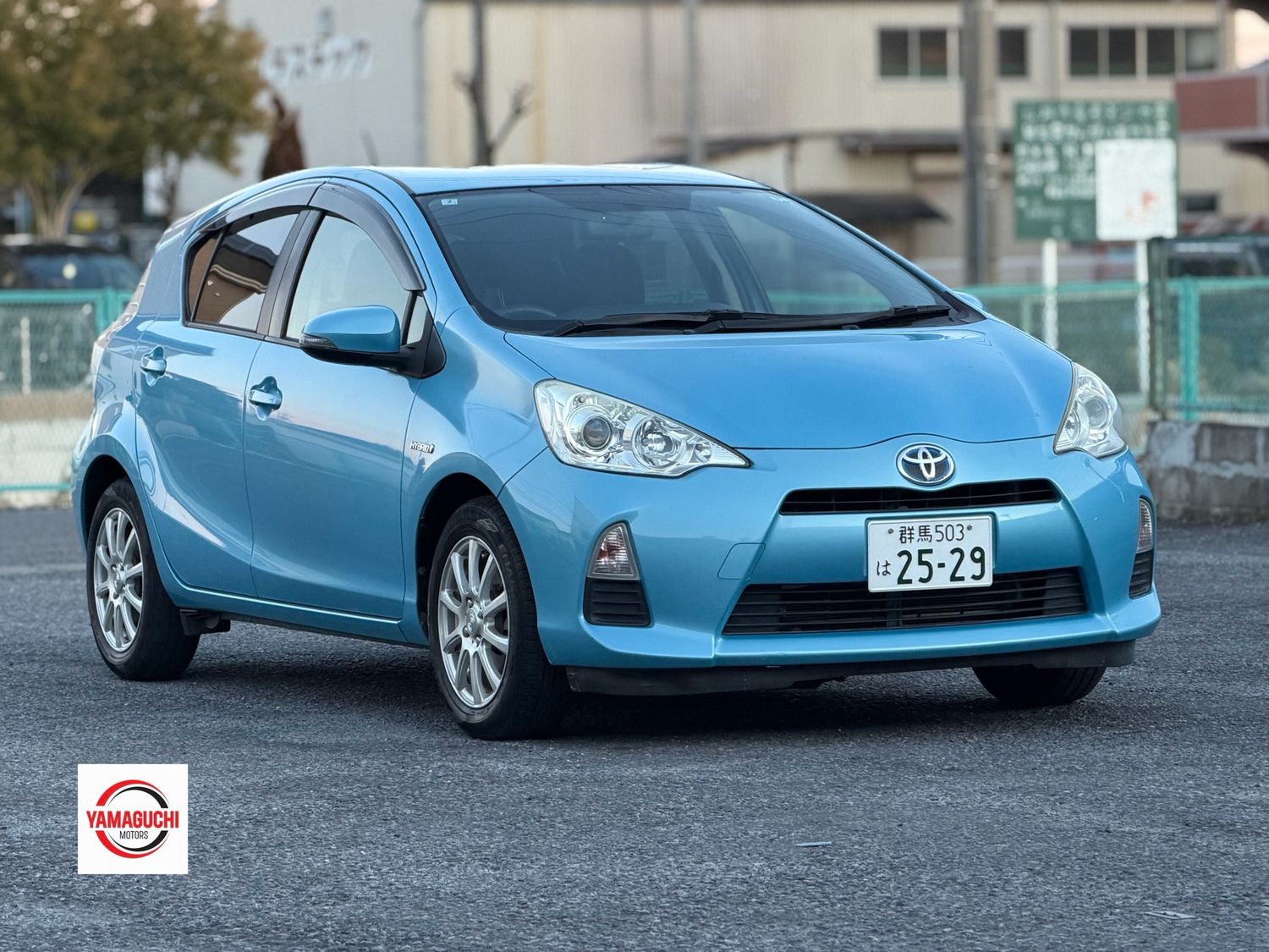 Toyota Aqua Hybrid Blue Edition 