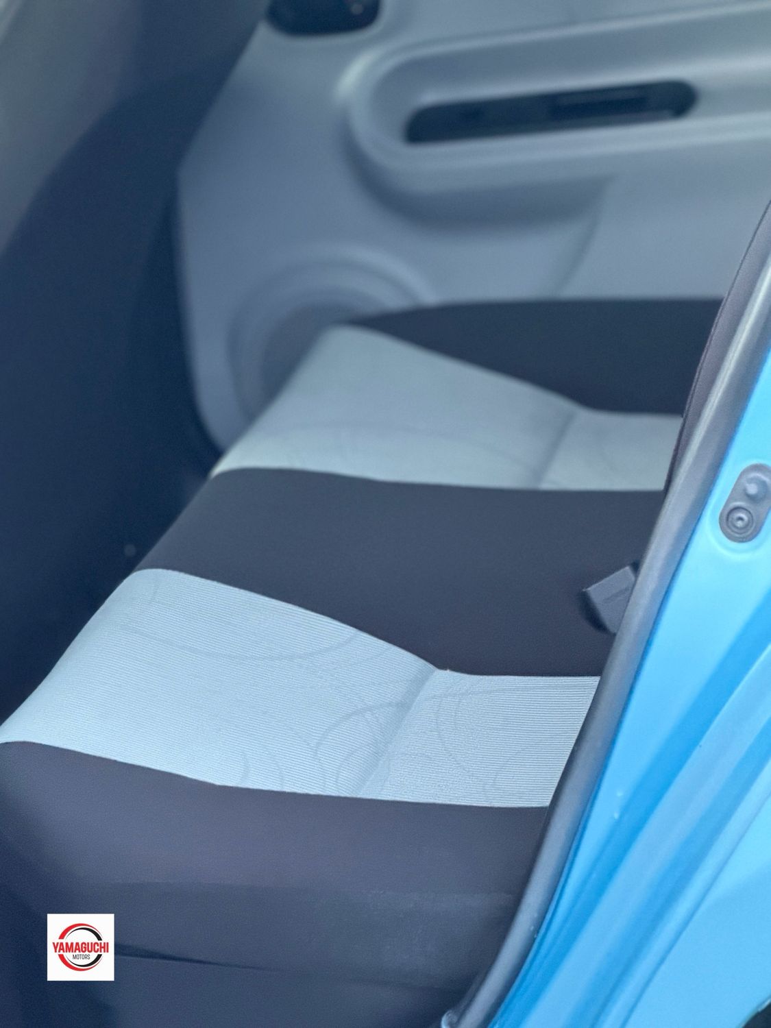 Toyota Aqua Hybrid Blue Edition 