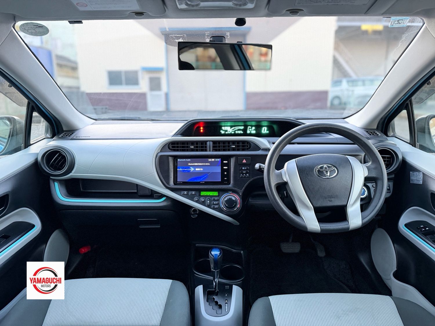 Toyota Aqua Hybrid Blue Edition 